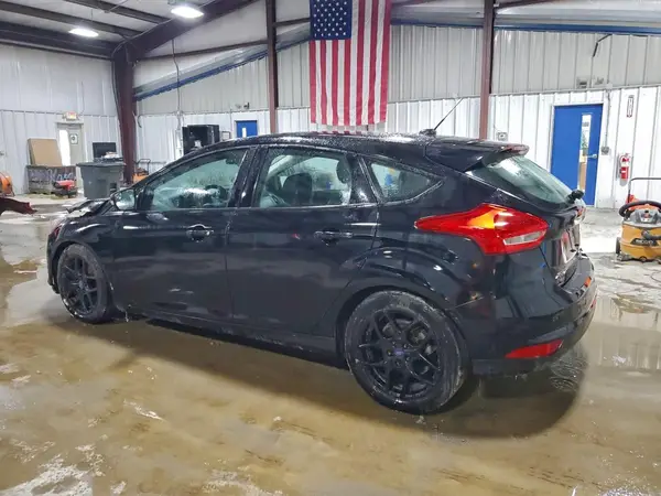 1FADP3K25GL305246 2016 FORD FOCUS - Image 2