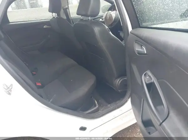 1FADP3K25GL325268 2016 FORD FOCUS - Image 8
