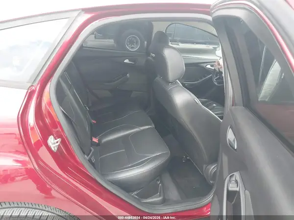 1FADP3K25GL328025 2016 FORD FOCUS - Image 8