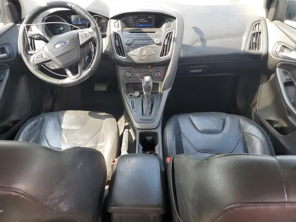 1FADP3K25GL329787 2016 FORD FOCUS - Image 8