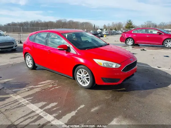 1FADP3K25GL338795 2016 FORD FOCUS - Image 1
