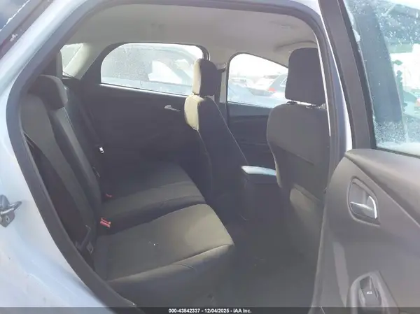 1FADP3K25GL343589 2016 FORD FOCUS - Image 8