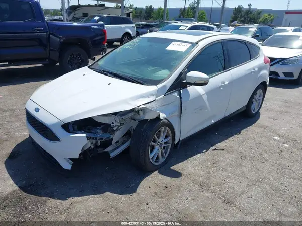 1FADP3K25GL347996 2016 FORD FOCUS - Image 2