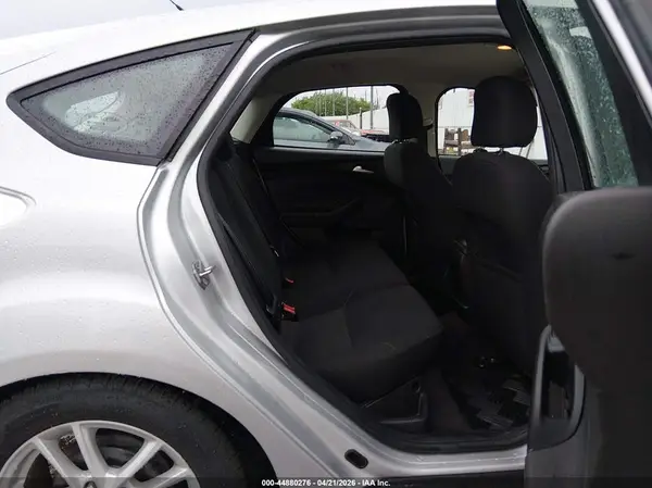 1FADP3K25GL357055 2016 FORD FOCUS - Image 8