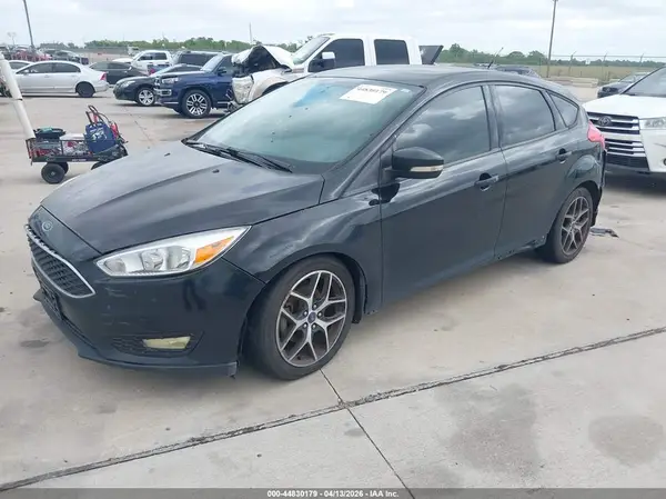 1FADP3K25GL360859 2016 FORD FOCUS - Image 2
