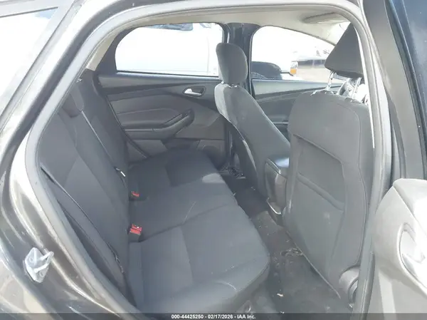 1FADP3K25GL362384 2016 FORD FOCUS - Image 8