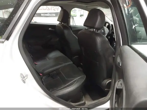 1FADP3K25GL367441 2016 FORD FOCUS - Image 8
