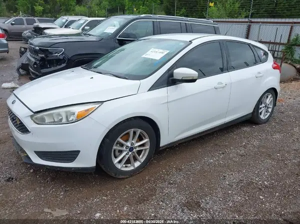 1FADP3K25GL379167 2016 FORD FOCUS - Image 2
