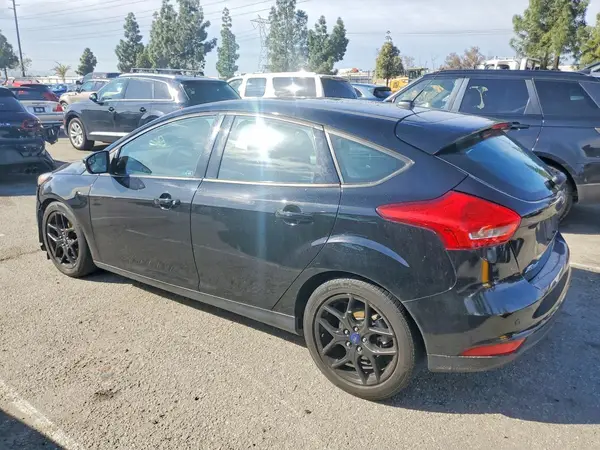 1FADP3K25GL380030 2016 FORD FOCUS - Image 2