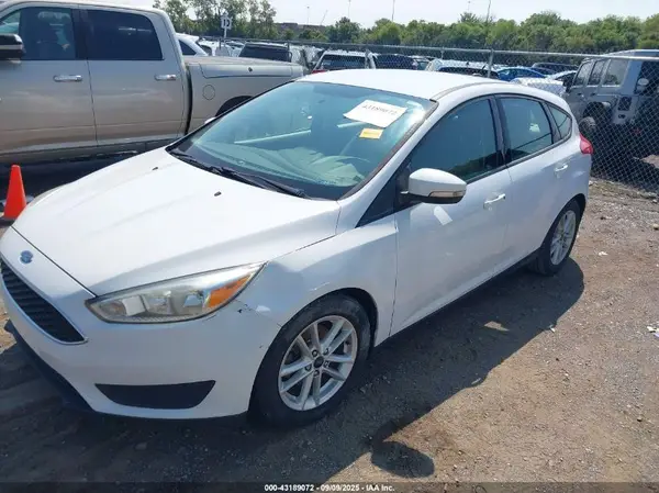 1FADP3K25GL385499 2016 FORD FOCUS - Image 2