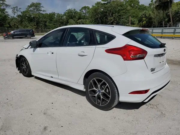 1FADP3K25GL398172 2016 FORD FOCUS - Image 2