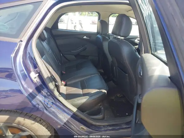 1FADP3K25GL398415 2016 FORD FOCUS - Image 8
