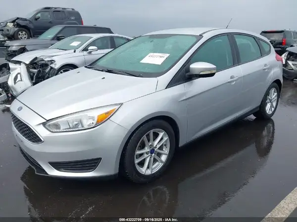 1FADP3K25HL215709 2017 FORD FOCUS - Image 2