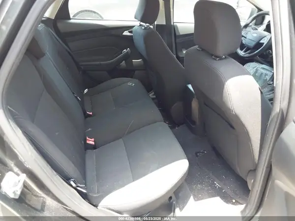 1FADP3K25HL216973 2017 FORD FOCUS - Image 8