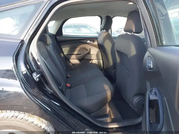 1FADP3K25HL227357 2017 FORD FOCUS - Image 8