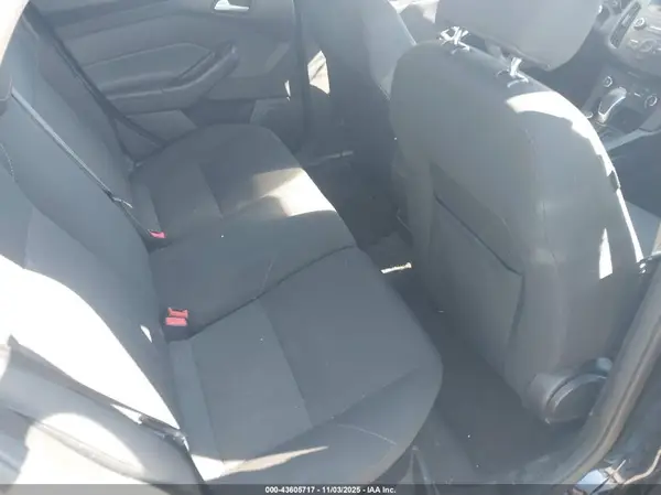 1FADP3K25HL231490 2017 FORD FOCUS - Image 8