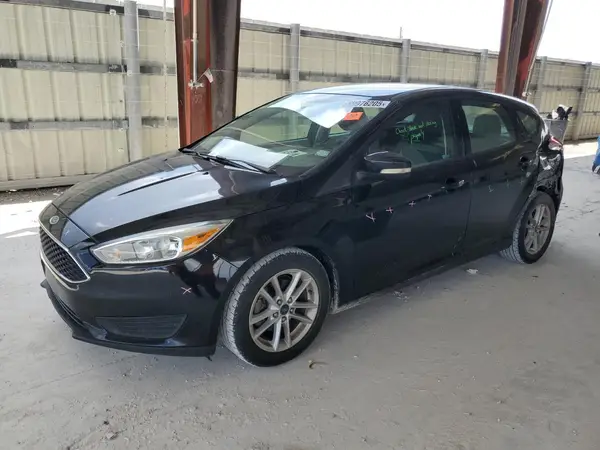 1FADP3K25HL246586 2017 FORD FOCUS - Image 1
