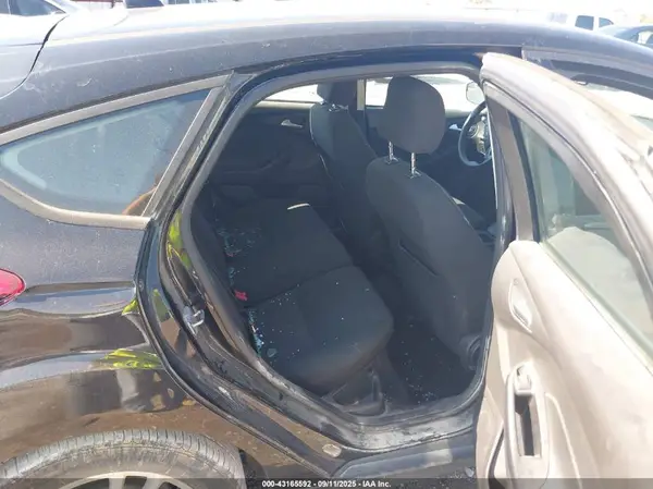 1FADP3K25HL246751 2017 FORD FOCUS - Image 8