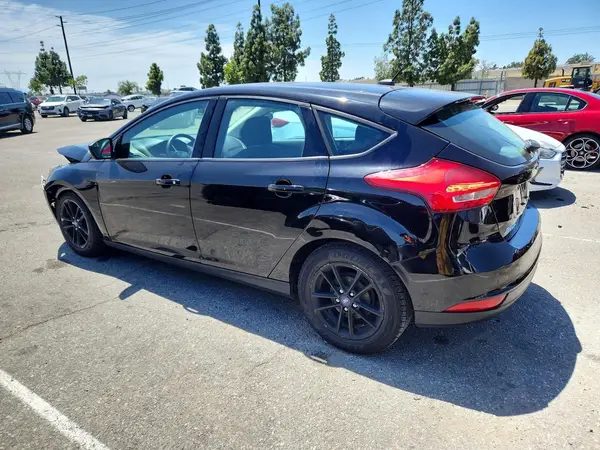 1FADP3K25HL252839 2017 FORD FOCUS - Image 2