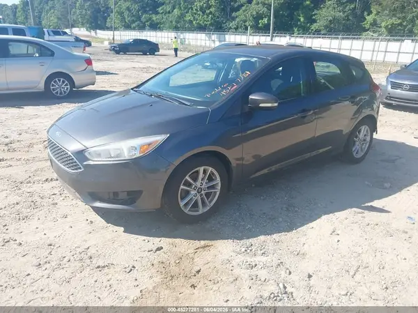 1FADP3K25HL258818 2017 FORD FOCUS - Image 2