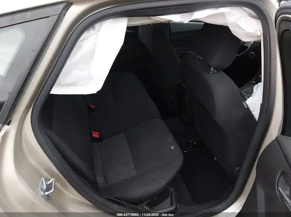 1FADP3K25HL263548 2017 FORD FOCUS - Image 8