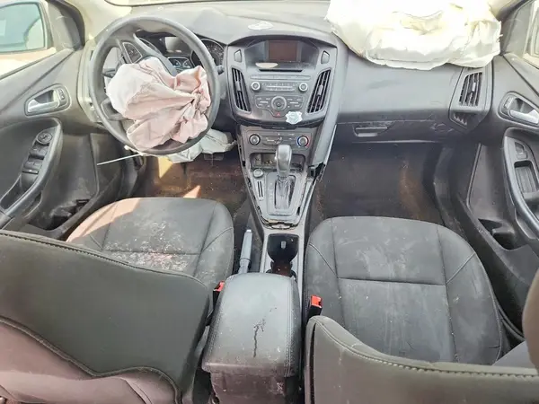 1FADP3K25HL267129 2017 FORD FOCUS - Image 8