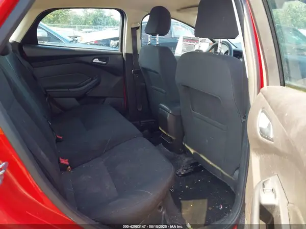 1FADP3K25HL271424 2017 FORD FOCUS - Image 8