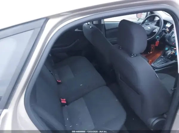 1FADP3K25HL298526 2017 FORD FOCUS - Image 8