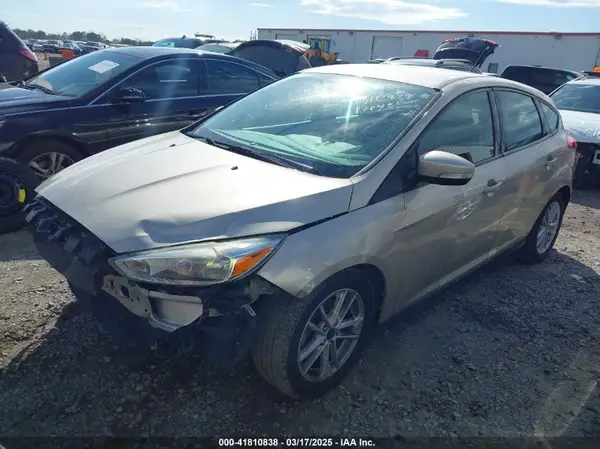 1FADP3K25HL305961 2017 FORD FOCUS - Image 2