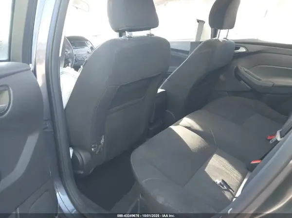 1FADP3K25HL307189 2017 FORD FOCUS - Image 8