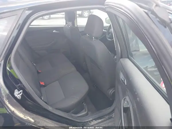 1FADP3K25HL345845 2017 FORD FOCUS - Image 8