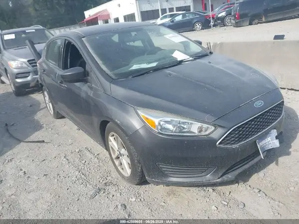 1FADP3K25JL221113 2018 FORD FOCUS - Image 1