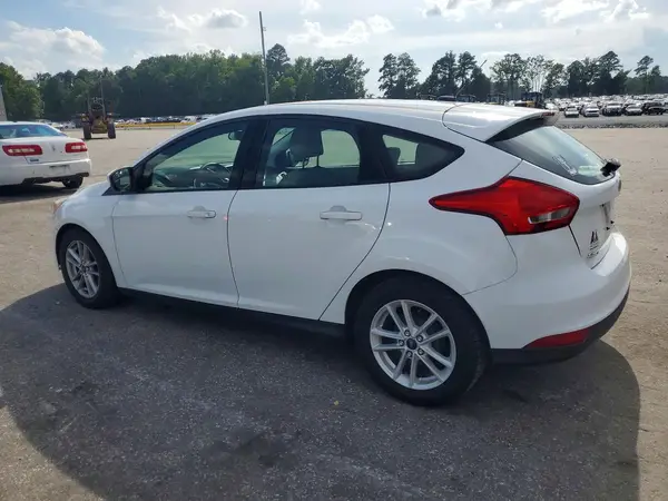 1FADP3K25JL225095 2018 FORD FOCUS - Image 2