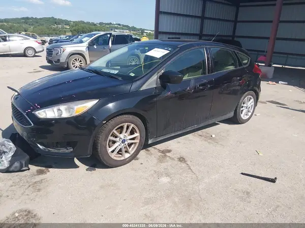 1FADP3K25JL242169 2018 FORD FOCUS - Image 2