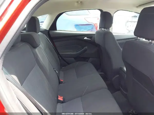 1FADP3K25JL244259 2018 FORD FOCUS - Image 8