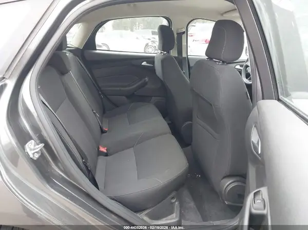 1FADP3K25JL251051 2018 FORD FOCUS - Image 8