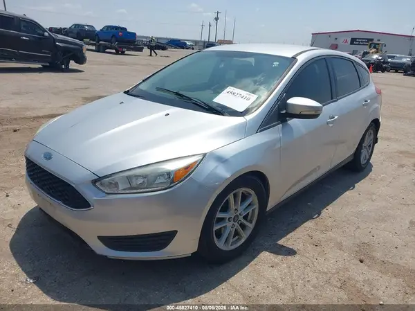 1FADP3K25JL258517 2018 FORD FOCUS - Image 2