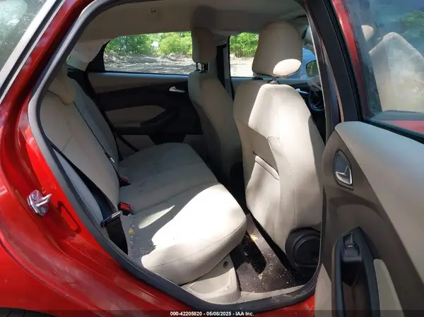 1FADP3K25JL264110 2018 FORD FOCUS - Image 8
