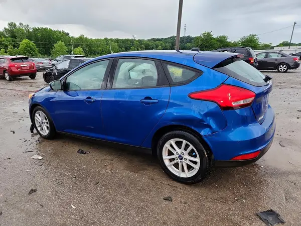 1FADP3K25JL272286 2018 FORD FOCUS - Image 2
