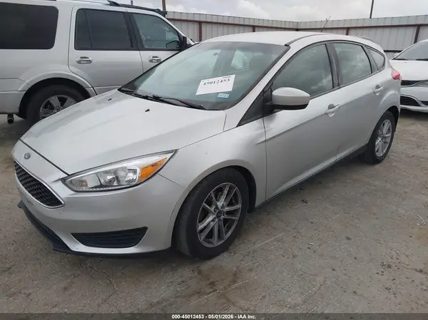 1FADP3K25JL272479 2018 FORD FOCUS - Image 2