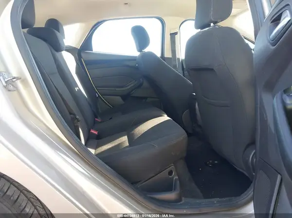 1FADP3K25JL272563 2018 FORD FOCUS - Image 8