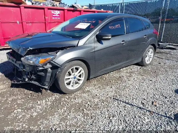 1FADP3K25JL276287 2018 FORD FOCUS - Image 2