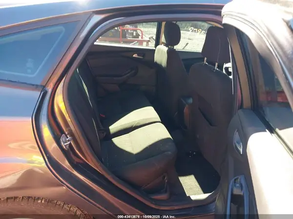 1FADP3K25JL276287 2018 FORD FOCUS - Image 8