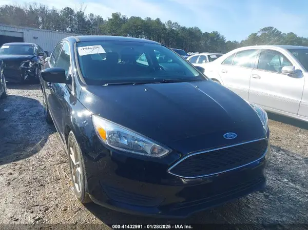 1FADP3K25JL281618 2018 FORD FOCUS - Image 1