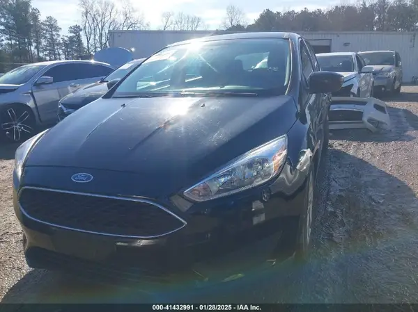 1FADP3K25JL281618 2018 FORD FOCUS - Image 2