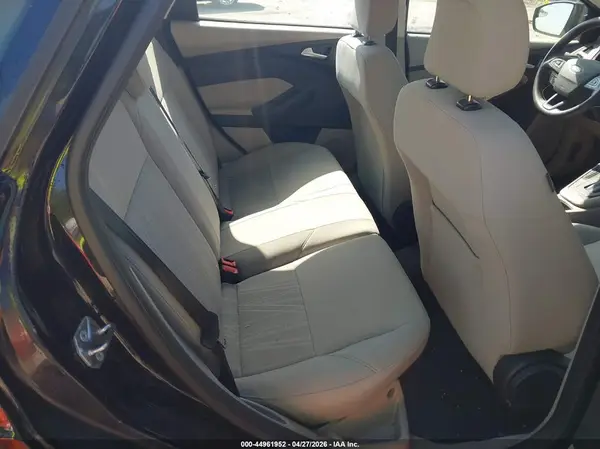 1FADP3K25JL285359 2018 FORD FOCUS - Image 8