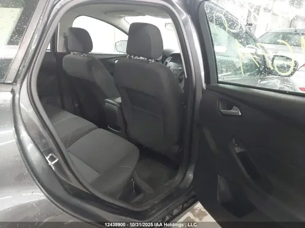 1FADP3K25JL296779 2018 FORD FOCUS - Image 8