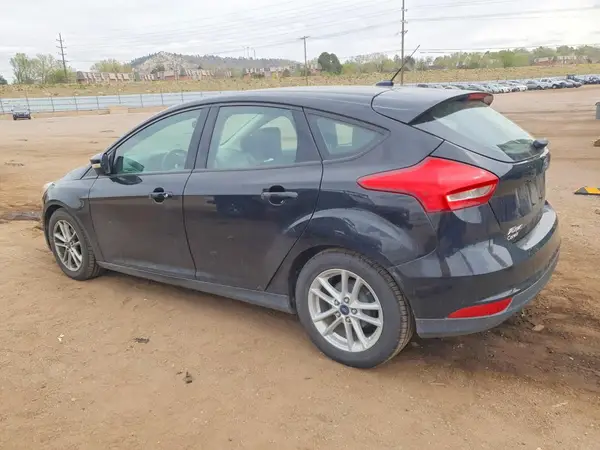 1FADP3K25JL302175 2018 FORD FOCUS - Image 2