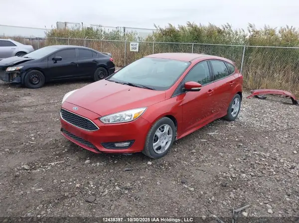 1FADP3K25JL305478 2018 FORD FOCUS - Image 2