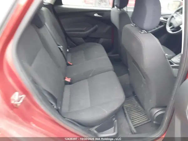 1FADP3K25JL305478 2018 FORD FOCUS - Image 8